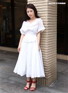 雞排妹鄭家純三立新聞網專訪。（記者邱榮吉/攝影）