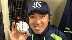 ▲養樂多老將內川聖一擠入開季一軍名單內。（圖／翻攝自養樂多官方推特）