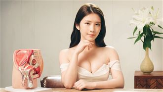 遭藝人們排擠？雞排妹曝演藝圈黑幕