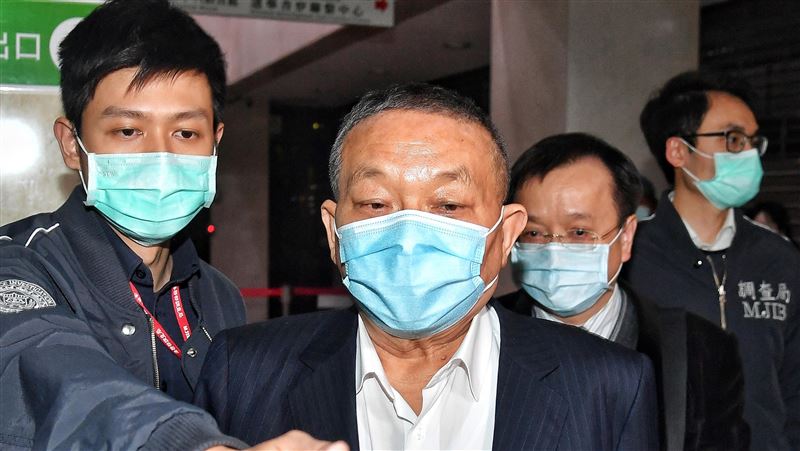 味王董座涉侵占、逃稅　180萬交保
