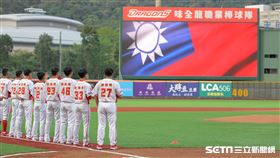 ▲味全龍在天母球場進行重返中職首戰。（圖／記者劉彥池攝影）