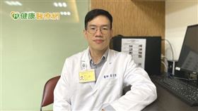 醫師呼籲，甲狀腺腫瘤為預後較好的疾病，因此若發現脖子有腫大的情況切勿拖延，趕緊就醫、遵循醫囑治療，避免延誤病情。