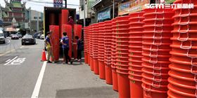 台中橘色水桶（圖／翻攝畫面）