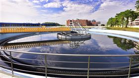 水情告急　中市開放水資源回收心援科技業中部水情告急，台中市政府開放福田、文山及水湳等3座水資源回收中心給工業或科技業申請設置短期淨水設施，利用水資源回收中心放流水經由自備的淨水設施，產製企業所需再生水。（台中市政府提供）中央社記者郝雪卿傳真  110年3月27日