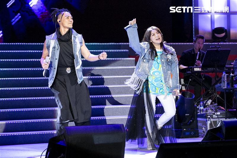 經典歌后趙詠華與全能歌王林俊逸，在國際會議中心舉辦「華逸登場」演唱會。（圖／記者楊澍攝影）