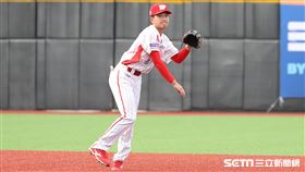 ▲味全龍游擊手曾傳昇。（圖／記者劉彥池攝影）