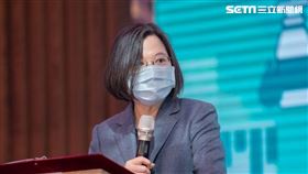 蔡英文出席「新北市藥師公會第三、四屆理事長交接典禮」。（圖／總統府提供）