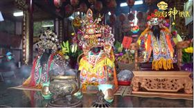 ▲「笅公船」儀式，媽祖金尊會請出神龕。（圖／寶島神很大）