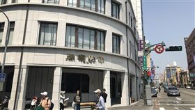 中央書局帶動中台灣文化發展中央書局是帶動中台灣文化發展的重鎮，1927年成立時，除了販售日文及中文書籍，還舉辦許多重要畫展，肩負推廣藝術家作品的重責大任。中央社記者邱祖胤攝　110年3月29日