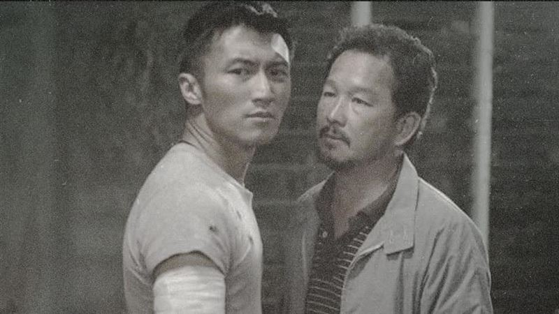 謝霆鋒曬合照憶前輩　淚訴：一路好走