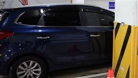 內政部次長花敬群30日說，大樓中停車場中的車格、車道，應由購買車位的人共同持分，「不希望停車場的樓地板，賣樓上的公設價格」。（中央社檔案照片）