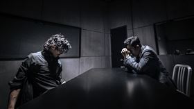 動作電影《怒火》甄子丹與謝霆鋒針鋒相對。（圖／華映提供）