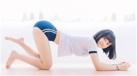 許瑜視動漫為療癒救贖，更公開下半年必收限量公仔。（圖／17LIVE_提供）