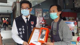 為討「女友」歡心　62歲男被老梗遊戲點數騙團團轉