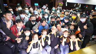 懿想天開主持群賣小吃　所得捐助公益