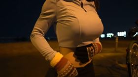 兩團脂肪一炮而紅！網紅自爆「真面目」　人氣暴跌粉絲跑光（圖／翻攝自むね肉ちはる YouTube）