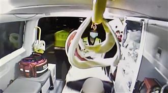 疑男友出軌　悍女剪生殖器沖馬桶