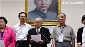 洪秀柱、國民黨選舉監察委員會召集人許水德 
圖／資料照