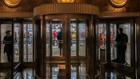 旋轉門,門（圖／翻攝自Pixabay）