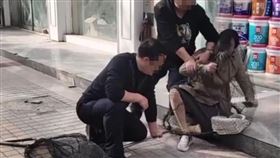 城管,飼主,獵捕,持刀,補網