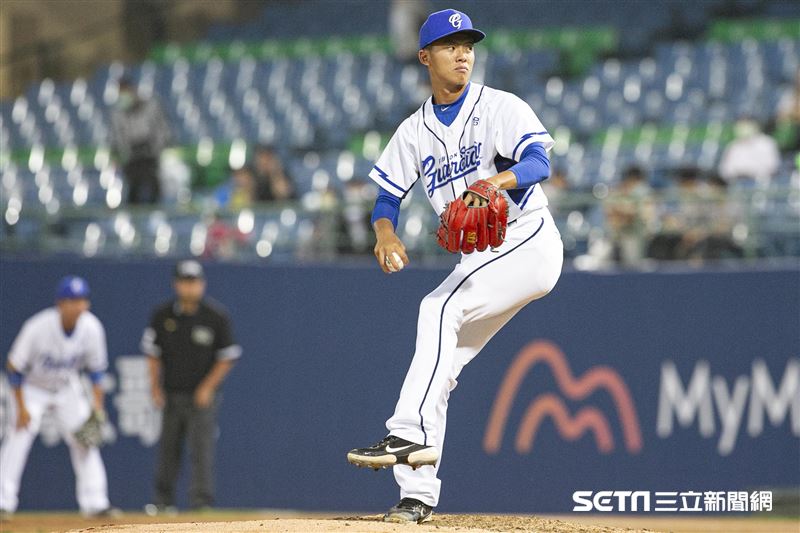▲富邦悍將投手游霆崴。（圖／記者楊澍攝影）