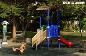 公園，溜滑梯（圖／翻攝畫面)