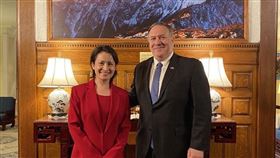 蕭美琴、蓬佩奧（翻攝自蓬佩奧推特）