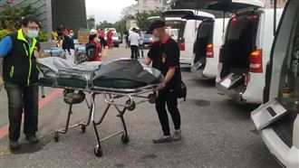 新／遺體抵殯儀館　冰櫃不夠用要支援