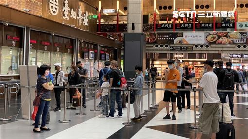 北車驚傳男子持刀！警調閱監視器查身分