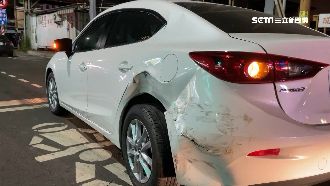 拒檢逃逸撞3車！男女持箱棄車逃跑