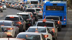 ▲城市、汽車、塞車（圖／翻攝自pixabay）