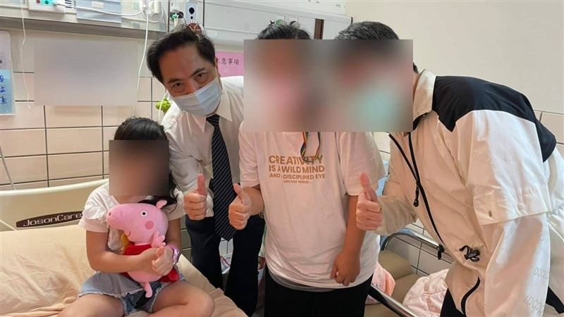 護理師深夜請尪買娃　倖存林小妹笑了