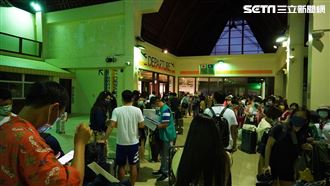 帛琉首發團最後一天！動線亂卡1小時