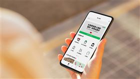 LINE Pay與衛福部合作「0402太魯閣號愛心捐款專案」，讓民眾可以透過LINE Pay愛心捐款平台即時捐款。（圖／LINE Pay提供）

