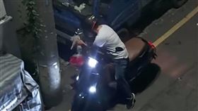 ,棄養,貓咪,機車,防火巷,寵物
新竹市浪愛傳遞貓狗tnvr協會