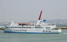 金門快輪返航台中　縣府清明疏運任務完