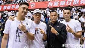 ▲田壘退休儀式，林志傑、陳建州、陳信安到場見證。（圖／三立新聞網）