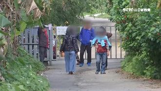 掃墓封路賺過路財？住戶稱修繕費喊冤