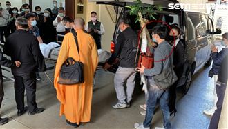 新北2大體抵殯儀館　家人見雙屍心碎