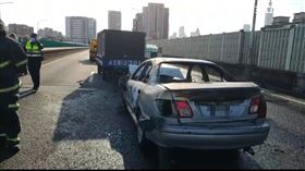 市民大道火燒車 翻攝畫面