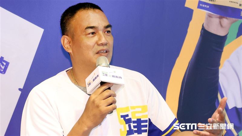 巨砲斜槓人生　陳金鋒聯名土雞胸肉　