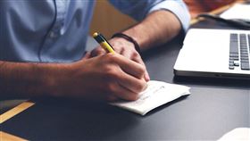 （圖／Pixabay）紙條,寫字,筆記,便條,紀錄