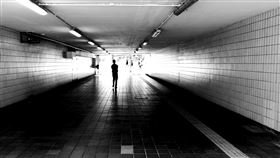 地下道
https://www.flickr.com/photos/j0035002_2/47949190376/in/photolist-2is11yH-26K7v6M-YwsKbp-2k1DiBE-du3tom-Fvck-2kF2Qb3-2g478LU-73YJfU-5mUmMe-ccV2mQ-fNwF88-Adckk-5ttDsk-4qimfZ-4qb6yU-5z7UwZ-r94LN-Ad8