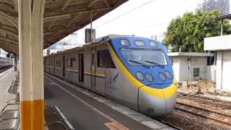 悼念！9點28分全台火車鳴笛5秒