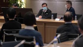 鄭文燦訪視兩家國籍航空公司的機組人員。（圖／翻攝自鄭文燦臉書）