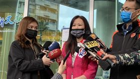 聯亞生技副總經理范瀛云表示，截至昨日為止，臨床二期3000多位成人的收案都已完成，現在剩65歲到85歲年長者部分，也完成80%收案，預計下週就可完成收案。（圖／記者簡浩正攝影）