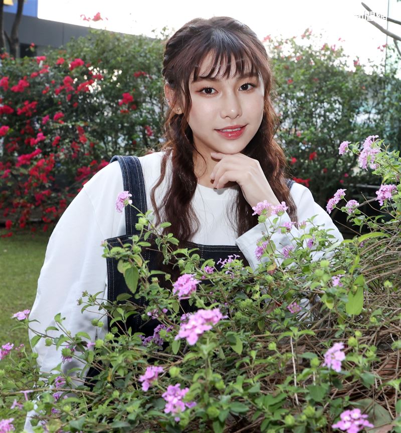 采子三立新聞網專訪。（記者邱榮吉/攝影）