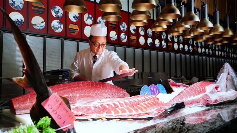 黑卡會員限定！旭集高檔黑鮪魚免費吃
