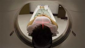 ▲核磁共振檢查。（示意圖／翻攝自百度百科）