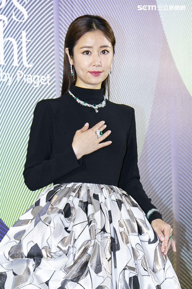 林心如出席2021頂級珠寶暨腕錶展「Wings of Light 光之羽翼」鑑賞會。（圖／記者楊澍攝影）